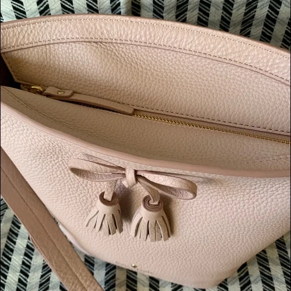 MAKE AN OFFER Hayes street Vanessa warm vellum Kate Spade bucket - Picture 7 of 8